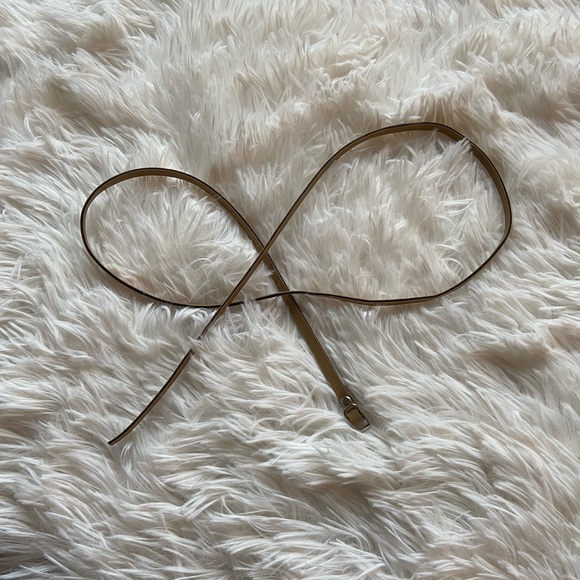 Narrow brown belt - Picture 3 of 3